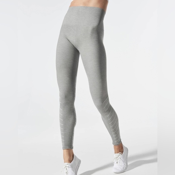 BLANQI Contour leggings Sport support gray striped seamless leggings size: M - Picture 1 of 12